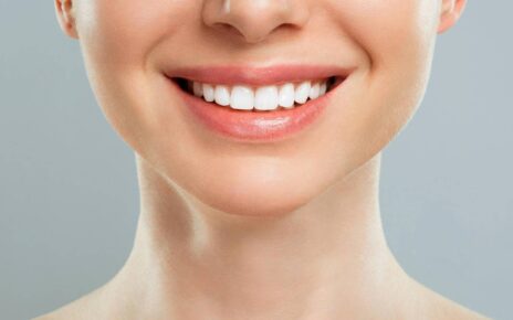 Zadbane implanty zębowe po zabiegu